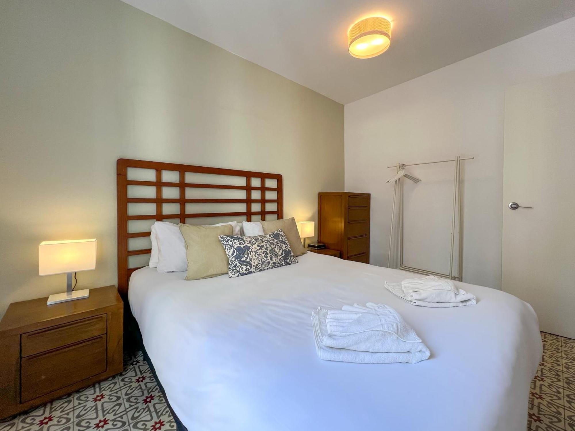 Stay U-Nique Apartments Begur Барселона Екстер'єр фото